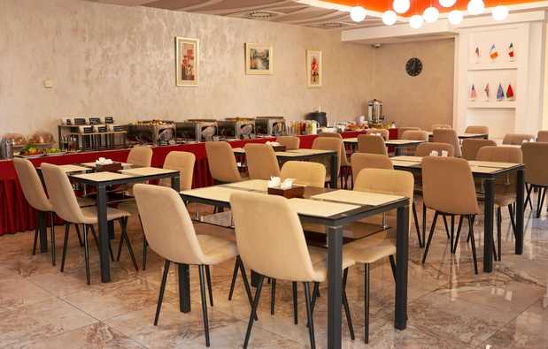 restoran-i-lobbi-bar-grace-forum-2