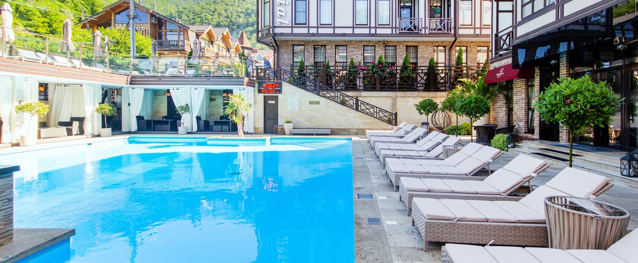 heated-swimming-pool-2
