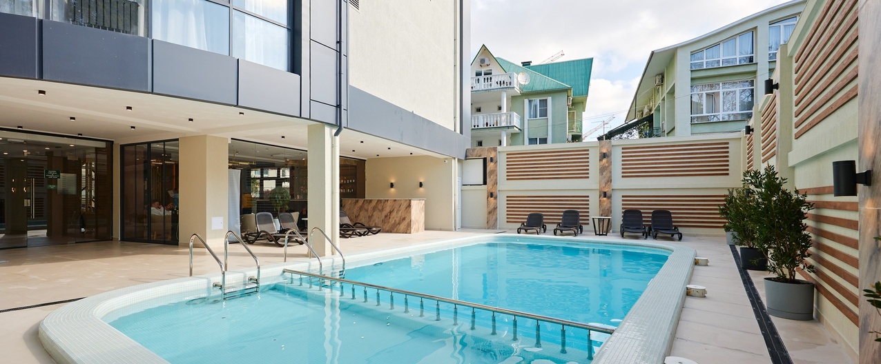 pool-global-11