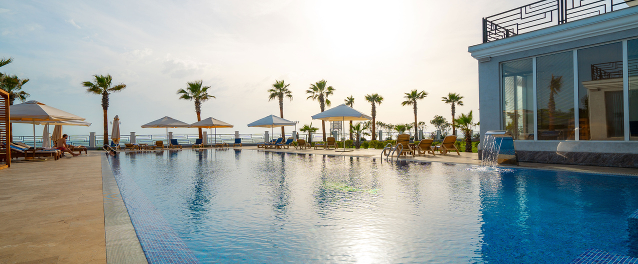 pool-acva-villa-1
