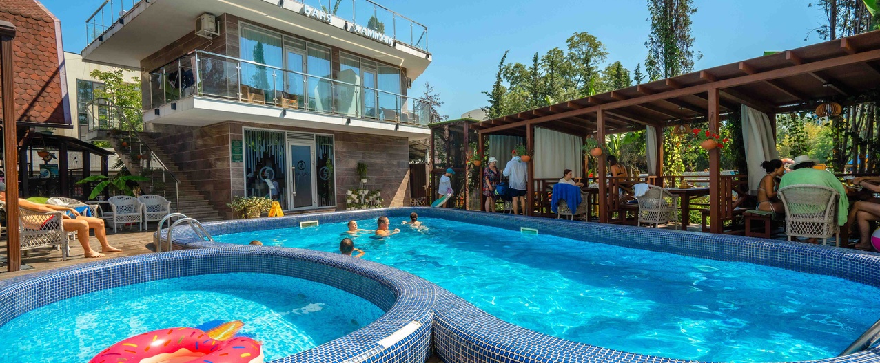 arli-heated-swimming-pool-5