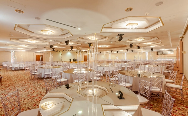 Грейс Люксор Волга Конгресс-8