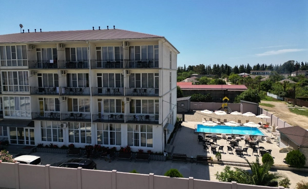 Грейс Сария-0